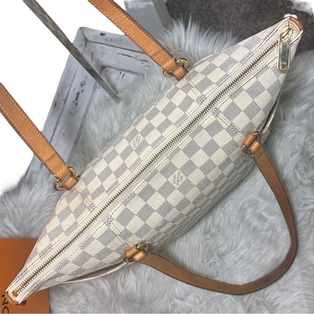 Louis Vuitton Totally mm Azur Zip Top Tote - Picture 3 of 13